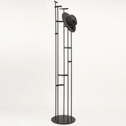 Appendiabiti nero Columnae di Svetlana Golubeva*Splot Design New