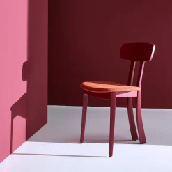 C Una sedia rosso opaco*Chelini Discount