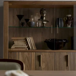 Cabinet Domino a 4 ante in vetro e noce canaletto*Modesign