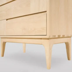 Cassettone scandinavo bianco crema a sei cassetti Dovetail*Ebanisteria Roberto Gambella Best