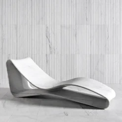 Chaise Lounge in Marmo Bianco Volute*Luce Di Carrara Clearance