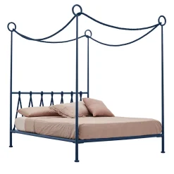 Cima Letto Matrimoniale con Baldacchino in Ferro Blu di Sovrappensiero Design Studio*Lispi Sale
