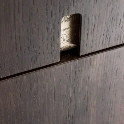 Comodino Outfit in Rovere Termocotto con Dettagli in Bronzo*Laura Meroni Sale