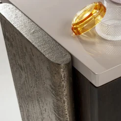 Comodino Outfit in Rovere Termocotto con Dettagli in Bronzo*Laura Meroni Sale