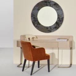 Console luminosa Iside di Ciarmoli Queda Studio*UNO Contract Clearance