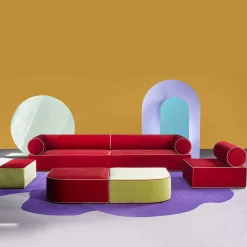 Divano in tessuto rosso e giallo Graphius di Giuseppe Dicecca*Paolo Nesi