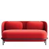 Divano rosso audace di Studio Pastina*Billiani 1911