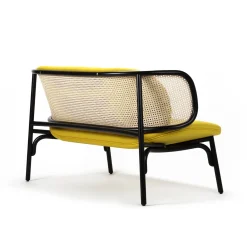 Divano Suzenne di Chiara Andreatti*Gebrüder Thonet Vienna GmbH (GTV) – Wiener GTV Design Outlet