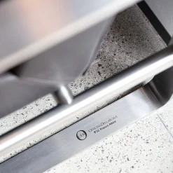 Divano T33 nero di Franco ALbini*Officina Della Scala Discount