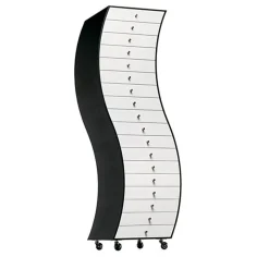 Lato 1 di Shiro Kuramata*Cappellini Outlet