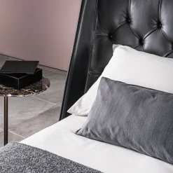 Letto 5700 Opera in pelle nera con testiera Capitonné*Vibieffe Discount