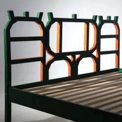 Letto Guarino in legno laccato verde*Andrea de Chirico Clearance