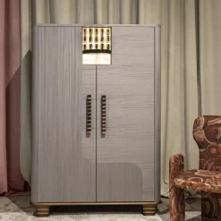 Mobile bar Cosmopolitan a 2 porte in legno intarsiato grigio*Chiara Provasi Outlet