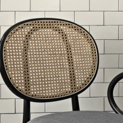 No. 0 Sedia in bianco e nero di Front*Gebrüder Thonet Vienna GmbH (GTV) – Wiener GTV Design Hot