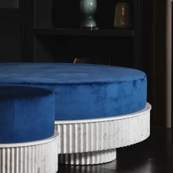 Ottomana grande in velluto blu Spike e marmo di Carrara di Nick Maltese*Fuda Best