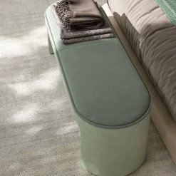 Panchina in pelle e tessuto verde chiaro*CPRN Homood Hot