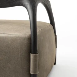 Poltrona Chassis in legno massiccio di frassino nero e rivestimento in pelle*Durame Sale