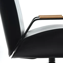 Poltrona da ufficio girevole Endo in pelle nera*Epònimo