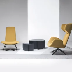 Poltrona Myplace con poggiatesta avvolgente di Michael Geldmacher*La Cividina Discount