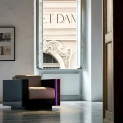 Poltrona Saratoga White di Lella e Massimo Vignelli*Poltronova Sale