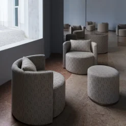 Pouf rotondo Ciro Biennale di Ciarmoli Queda Studio*UNO Contract Hot