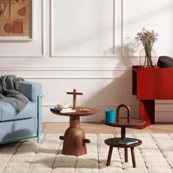 Réaction Poétique di Jaime Hayon - Tavolo basso in noce naturale #1*Cassina Online