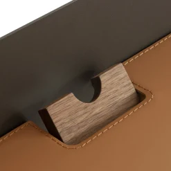 Scrittoio Bavero in pelle color cognac con gambe in legno di noce*Morica Design Outlet