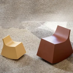 Sedia a dondolo Burano #2 di Defne Koz e Marco Susani*Cimento Clearance