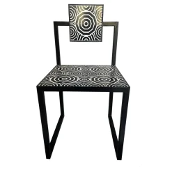 Sedia da esterno Fontelina con piastrelle bianche e nere*Francesco Della Femina Outlet