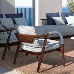 Sedia da salotto in legno con dettagli in metallo*CPRN Homood Outlet