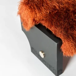 Sedia da salotto Rive in cemento nero*Draga & Aurel New