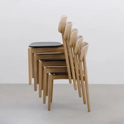 Sedia Fizz in rovere di Lorenz+Kaz*Bedont Outlet