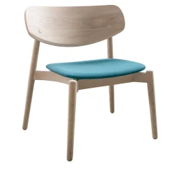 Sedia Fizz in rovere sabbia con seduta imbottita di Lorenz+Kaz*Bedont Best