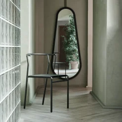 Sedia impilabile nera con sedile in Lasten*Baleri Italia Discount