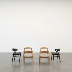 Sedia Kalea in Rovere carbone con seduta imbottita di Lorenz+Kaz*Bedont Online