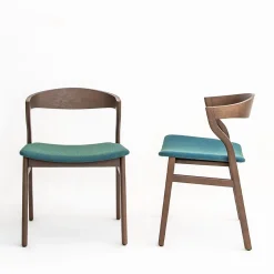 Sedia Kalea in Rovere fume con seduta imbottita di Lorenz+Kaz*Bedont Discount