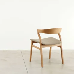 Sedia Kalea in Rovere Naturale con Seduta Imbottita by #2 Lorenz+Kaz*Bedont Hot