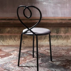 Sedia Love Black di Nika Zupanc*Ghidini 1961 Sale