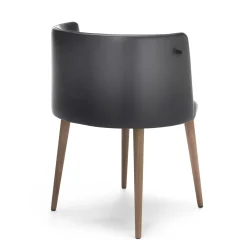 Sedia Pergy in pelle nera con gambe in noce*Sitia Outlet