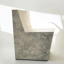 Sedia W in marmo travertino*Dimarmo Online