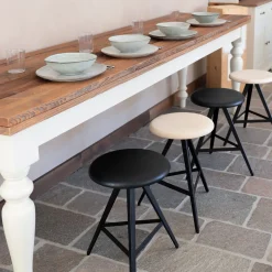 Sgabello Basso Aky 47 Rotondo in Frassino Nero e Metallo di Emilio Nanni*TrabA' Clearance