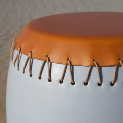 Sgabello Bombo azzurro di Nestor Perkal*Oscar Maschera Clearance