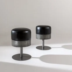 Sgabello girevole Amelie in pelle nera*Laura Meroni Sale