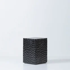 Sgabello Quartus III nero intagliato*Omnibus Design Hot