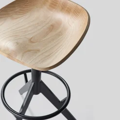 Sgabello Tratùr in frassino di Massimo Iosa Ghini*Livoni 1895 Clearance