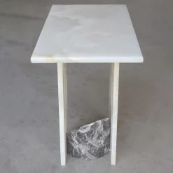 SST026 Tavolino scultoreo in marmo onice*Stone Stackers Discount