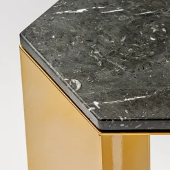 Tavolino Alato nero e oro di Antonio Saporito*V.L. Lavorazioni In Ferro Hot