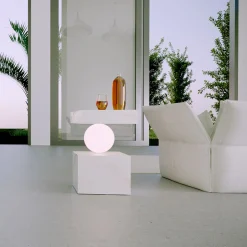 Tavolino CS Luminous Calacatta*Dimarmo Clearance