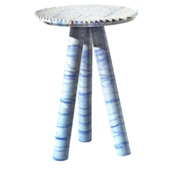 Tavolino da caffè Blue Rabbet di Patricia Urquiola*Budri