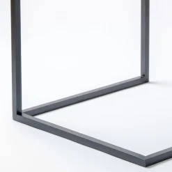 Tavolino Esopo in bianco e nero di Antonio Saporito*V.L. Lavorazioni In Ferro Hot